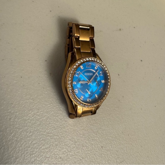 Fossil Rose Gold Watch - Picture 7 of 10